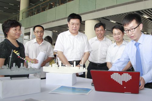 便于结合栏目动态与后续阅读