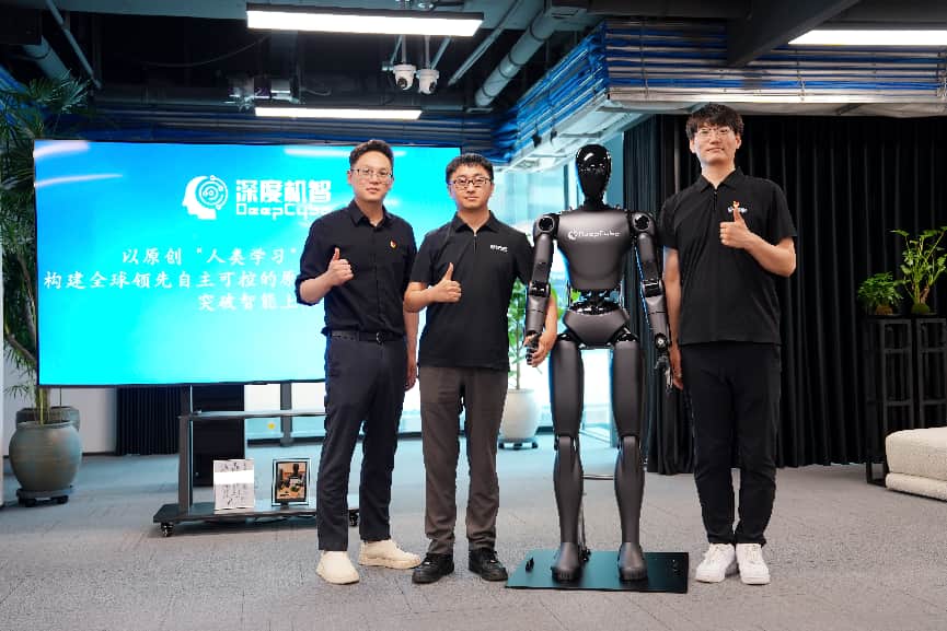 校友联络发展处 供稿